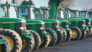 Auction report: ‘Green’ highlights from December’s monster tractor sale