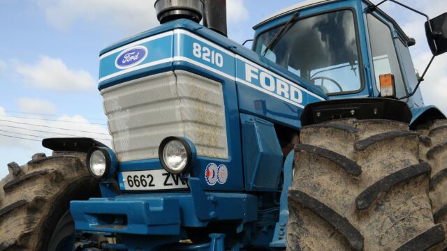 Ford tractor