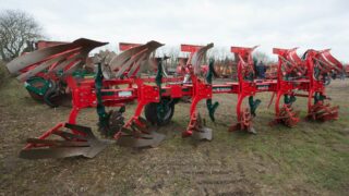 Auction report: Tillage kit aplenty at contractor’s dispersal sale