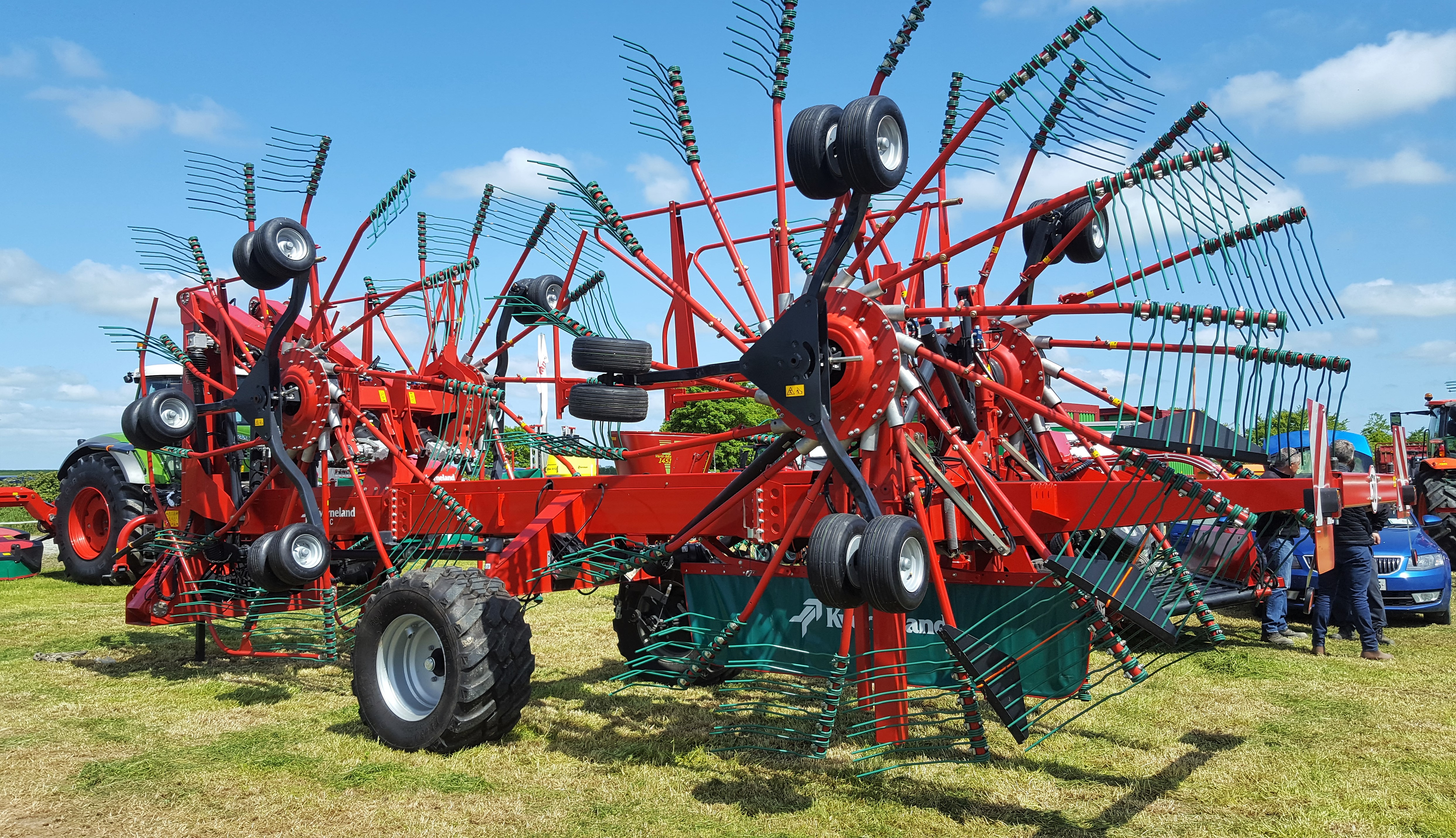 Giant rake deals