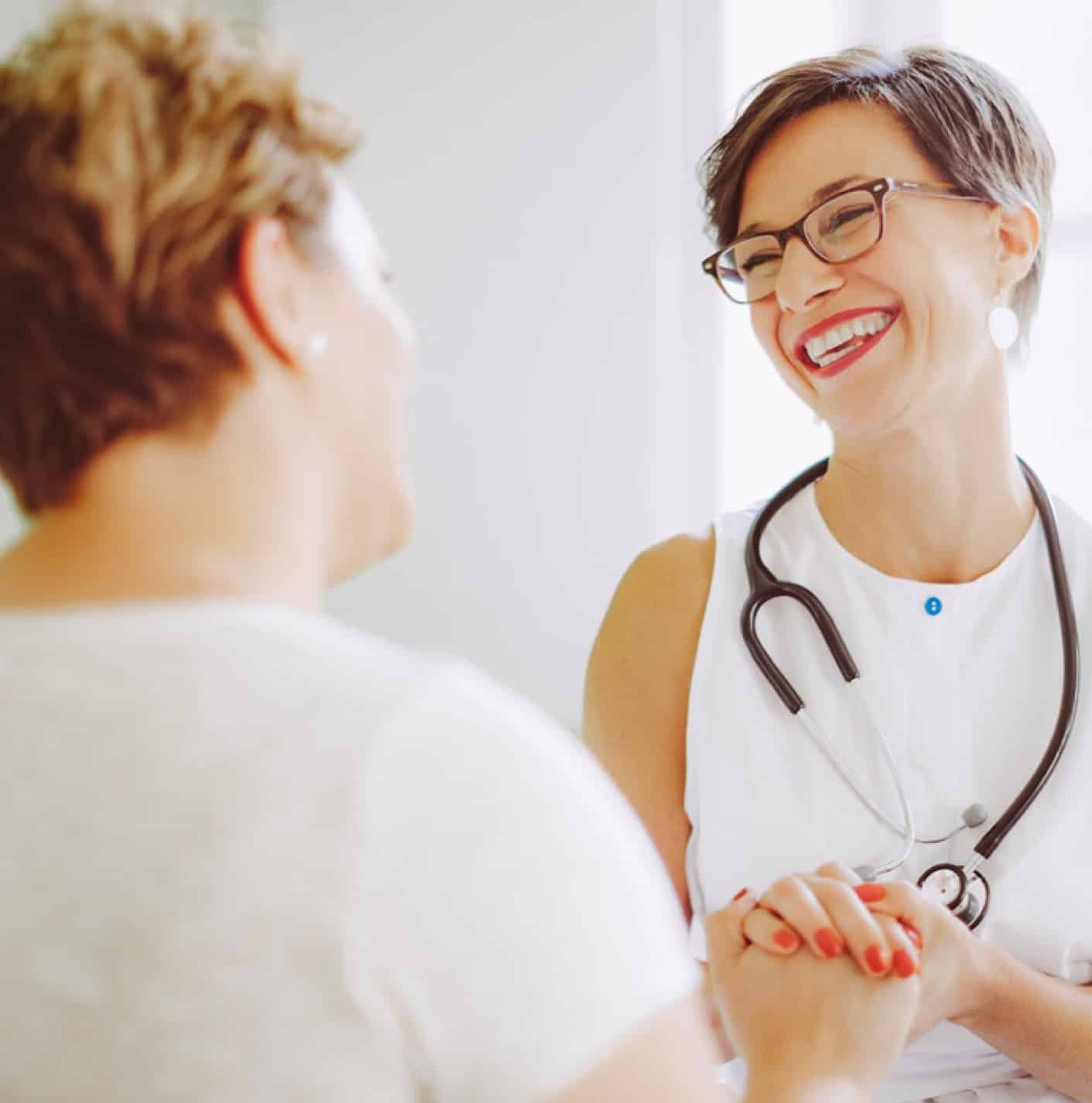 Doctor prescribing weight loss pills