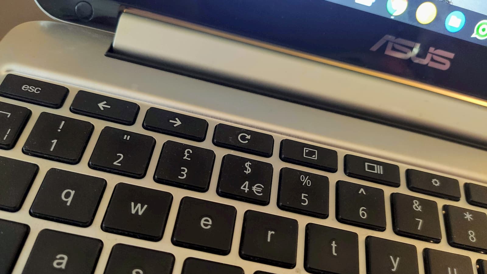 إعادة تعيين جهاز Chromebook