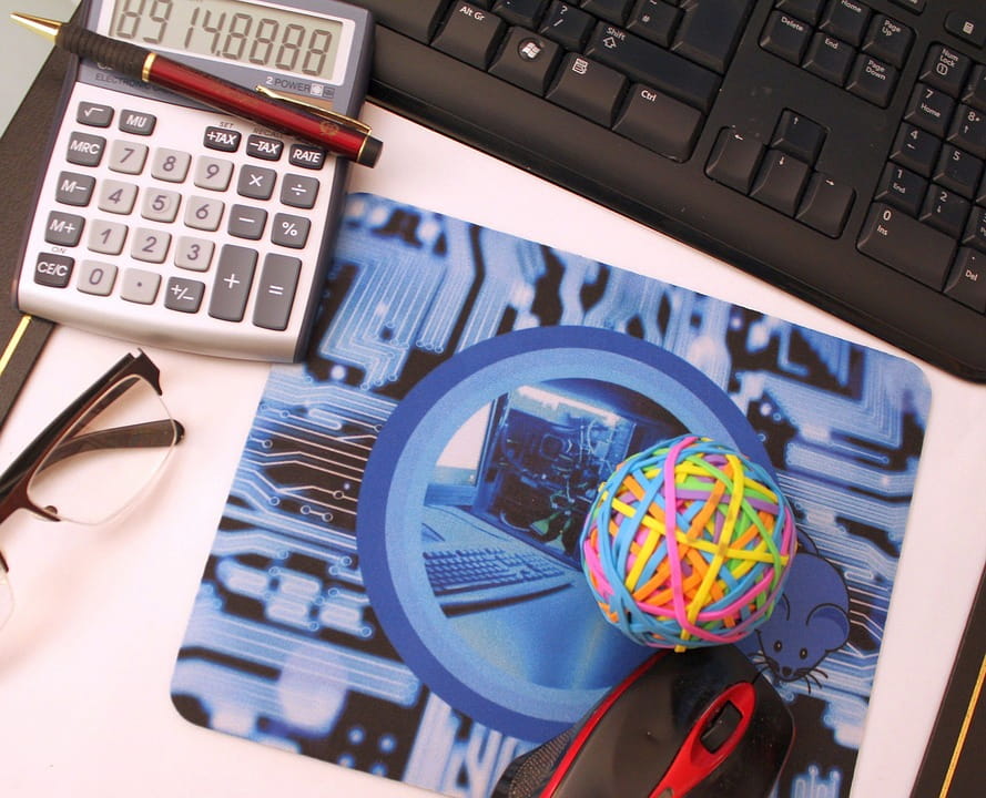 كيفية تنظيف Mouse Pad بطريقة صحيحة 2