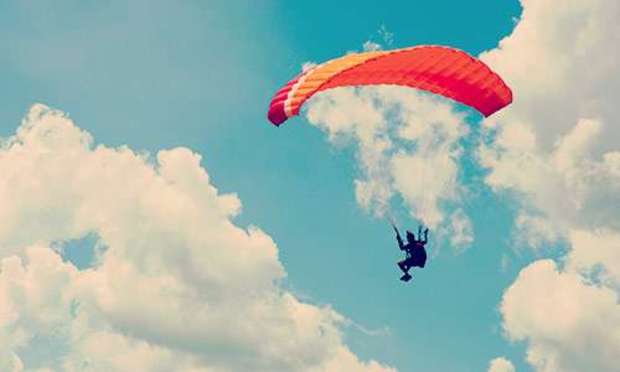 Paragliding Activities and Experiences for Hen Weekends and Hen Parties