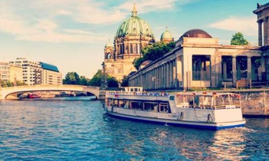 Berlin Hen Do Ideas and Activities - Private Riverboat Cruise