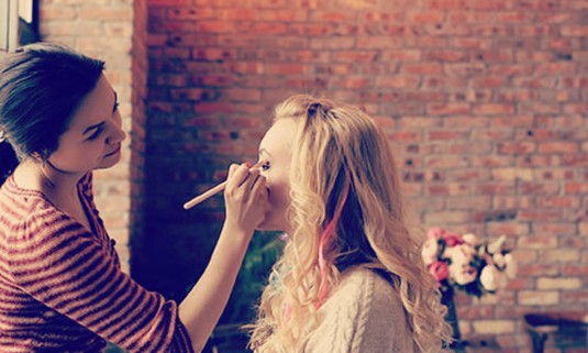 Dusseldorf - Makeup Masterclass - Hen Party Ideas - Hen Weekends