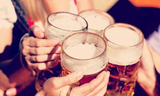 Prague Hen Do Ideas and Activities - Pub Crawl