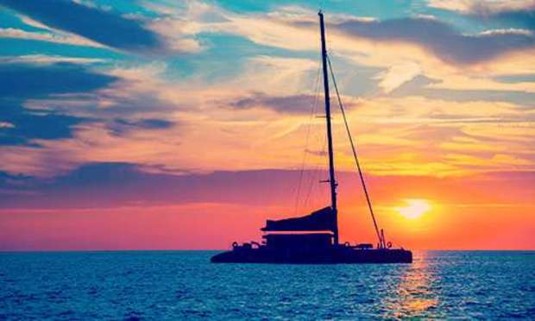Vilamoura - Sunset Cruise - Hen Night Ideas - Hen Weekends