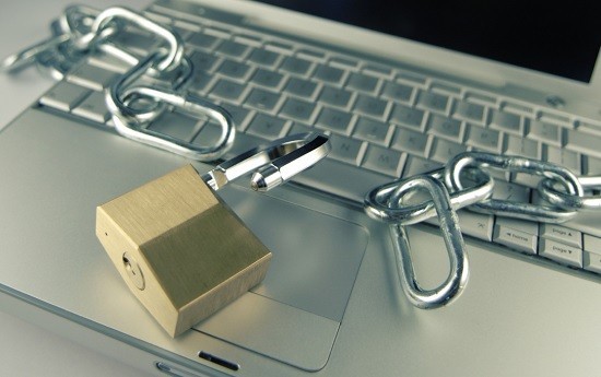 هل تقوم برامج الحماية بالتجسس علينا ؟!