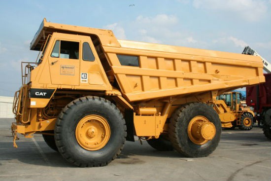 نوكيا Lumia 920 يصمد امام شاحنة تزن 24 طن