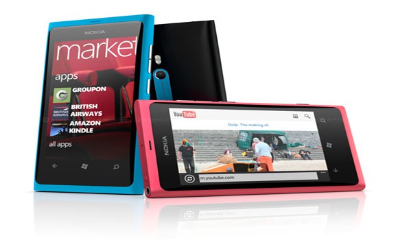 نوكيا تستعد لإطلاق برنامج جديد لإصلاح مشاكل بطارية هواتف Lumia 800 في 18 يناير