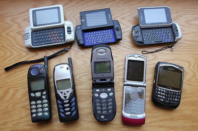 old nokia and blackberry phones
