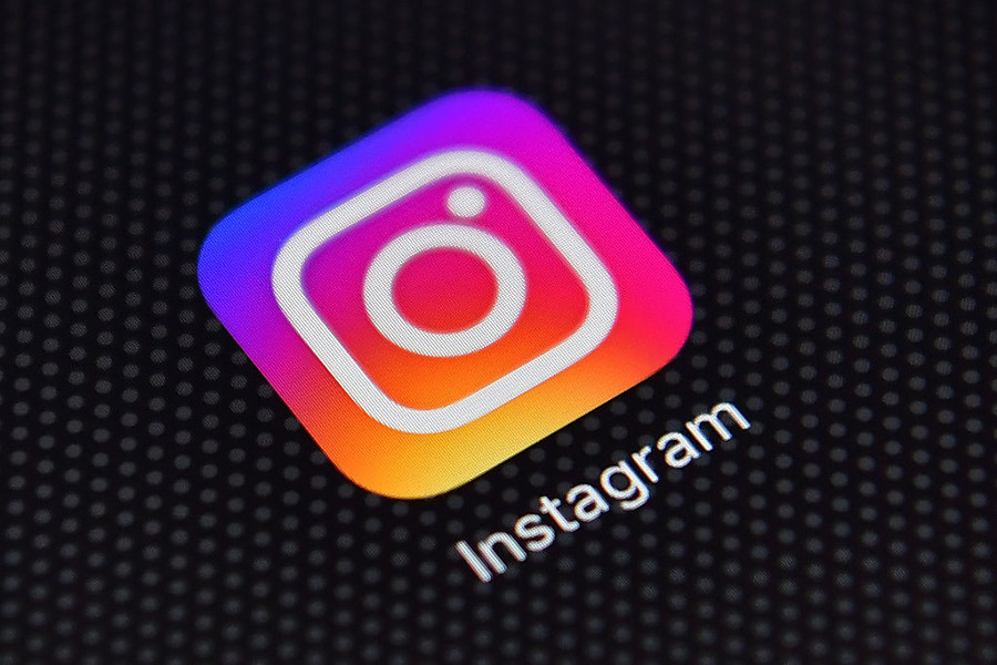 instagram tests new features