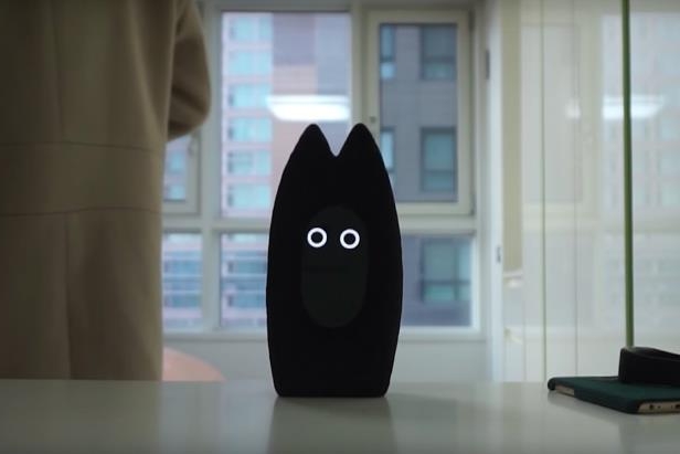 الروبوت فريبو يبني بيئة افتراضية لكل وحيد في منزله