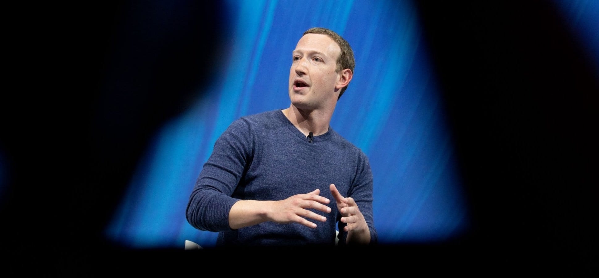 هل يستخدم فيسبوك كاميرا جهازك للتجسس عليك؟ هناك دليل لذلك!