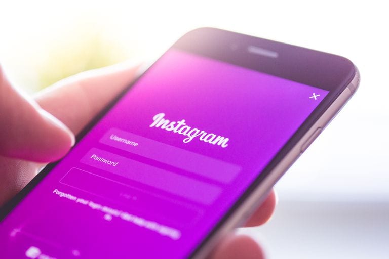 كيف تتحكم انستجرام بالمنشورات التي تراها