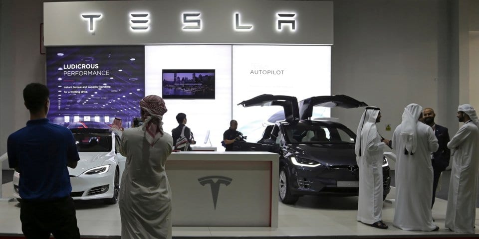 السعودية تنوي ضخ مليارات في شركة تسلا بعد نية الخصخصة