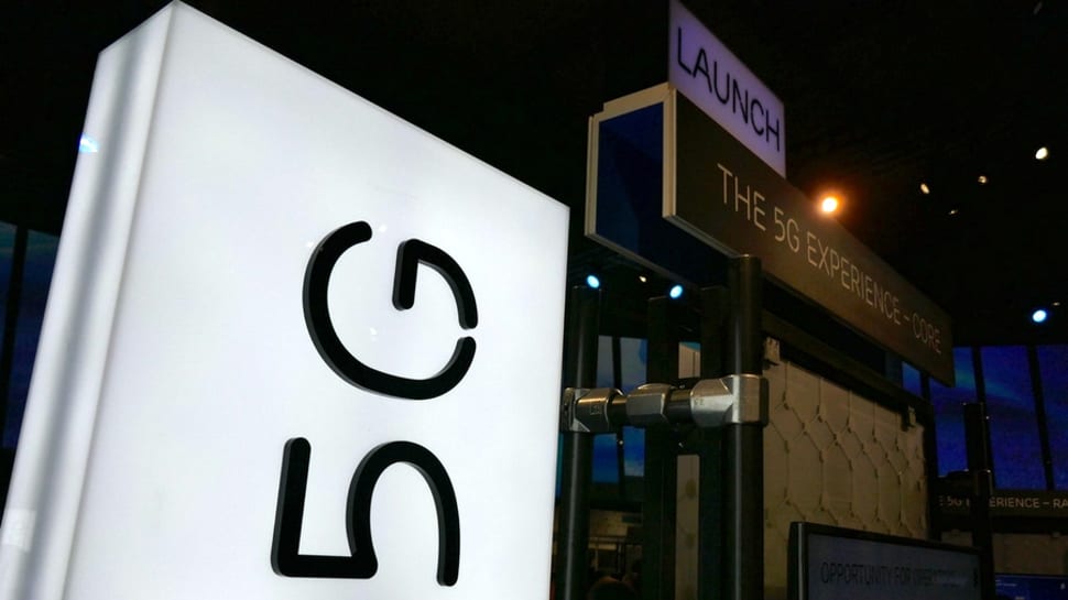سامسونج تستثمر مليارات في شبكات الجيل الخامس والذكاء الاصطناعي