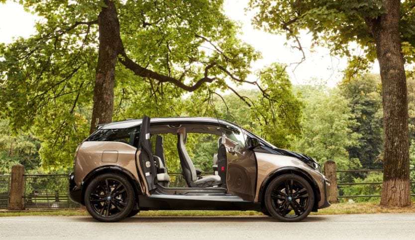 سيارة بي إم دبليو i3 لعام 2019 ببطارية أقوى وسرعة أفضل