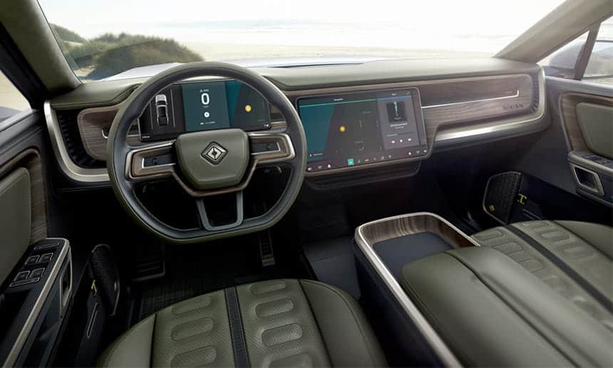 سيارة بيك آب كهربائي من شركة ريفيان R1T interior