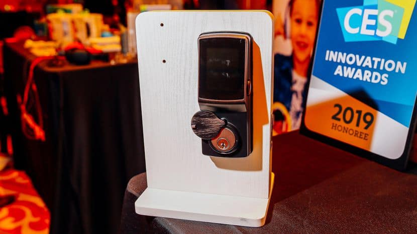 معرض CES 2019 قفل ذكي يُفتح بخمس طرق مؤمنة جميعًا