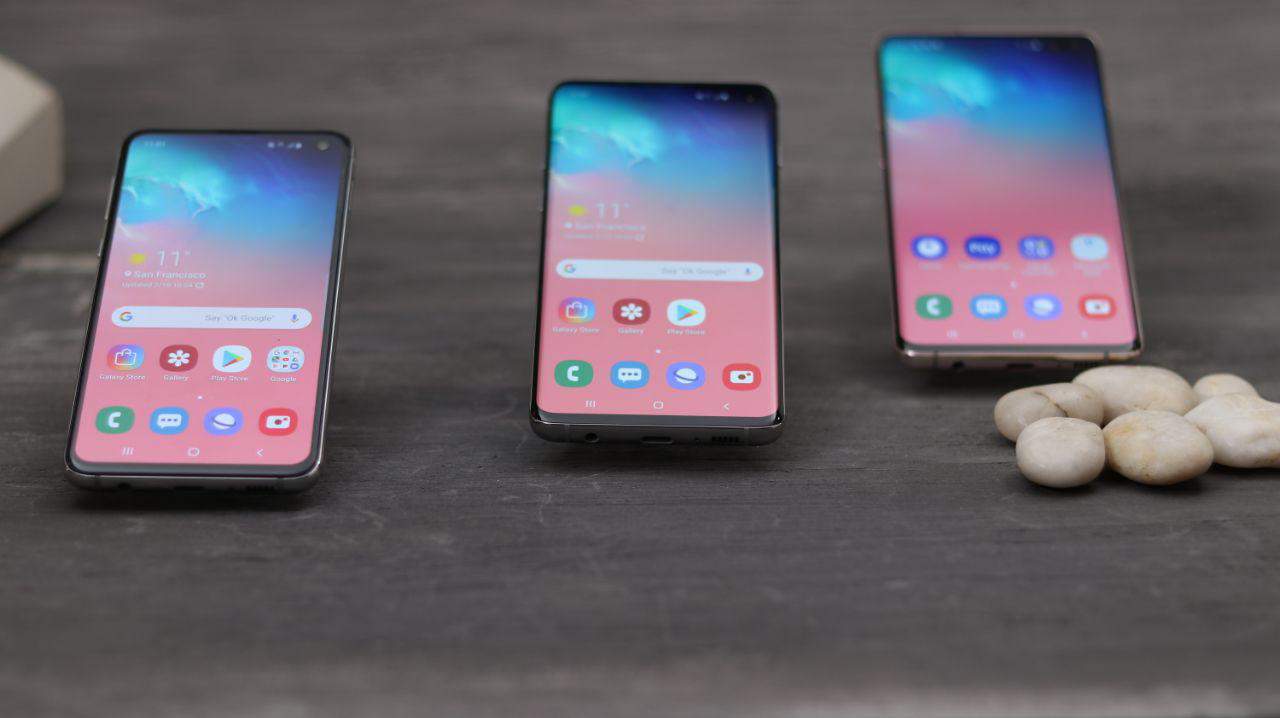 هواتف اس 10 الثلاثة