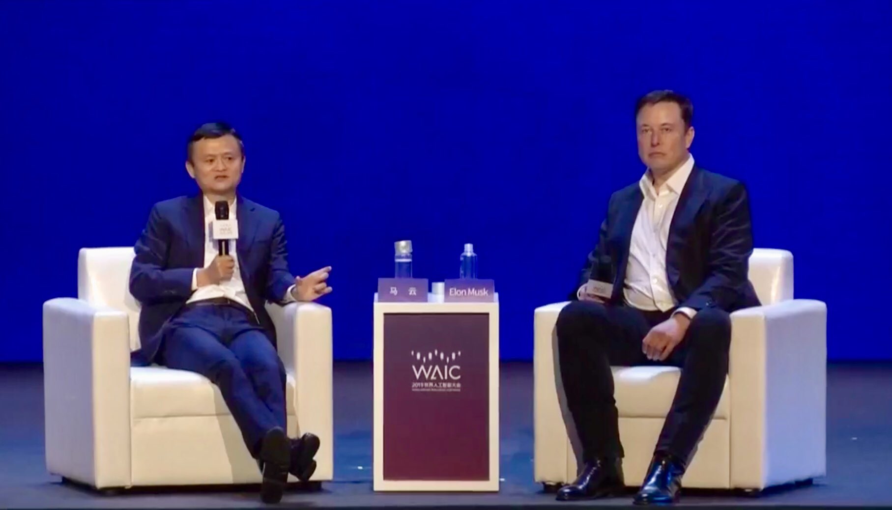 جاك ما من الغباء أن نقارن الحواسيب بالبشر بل قارن الحواسيب ببعضها البعض