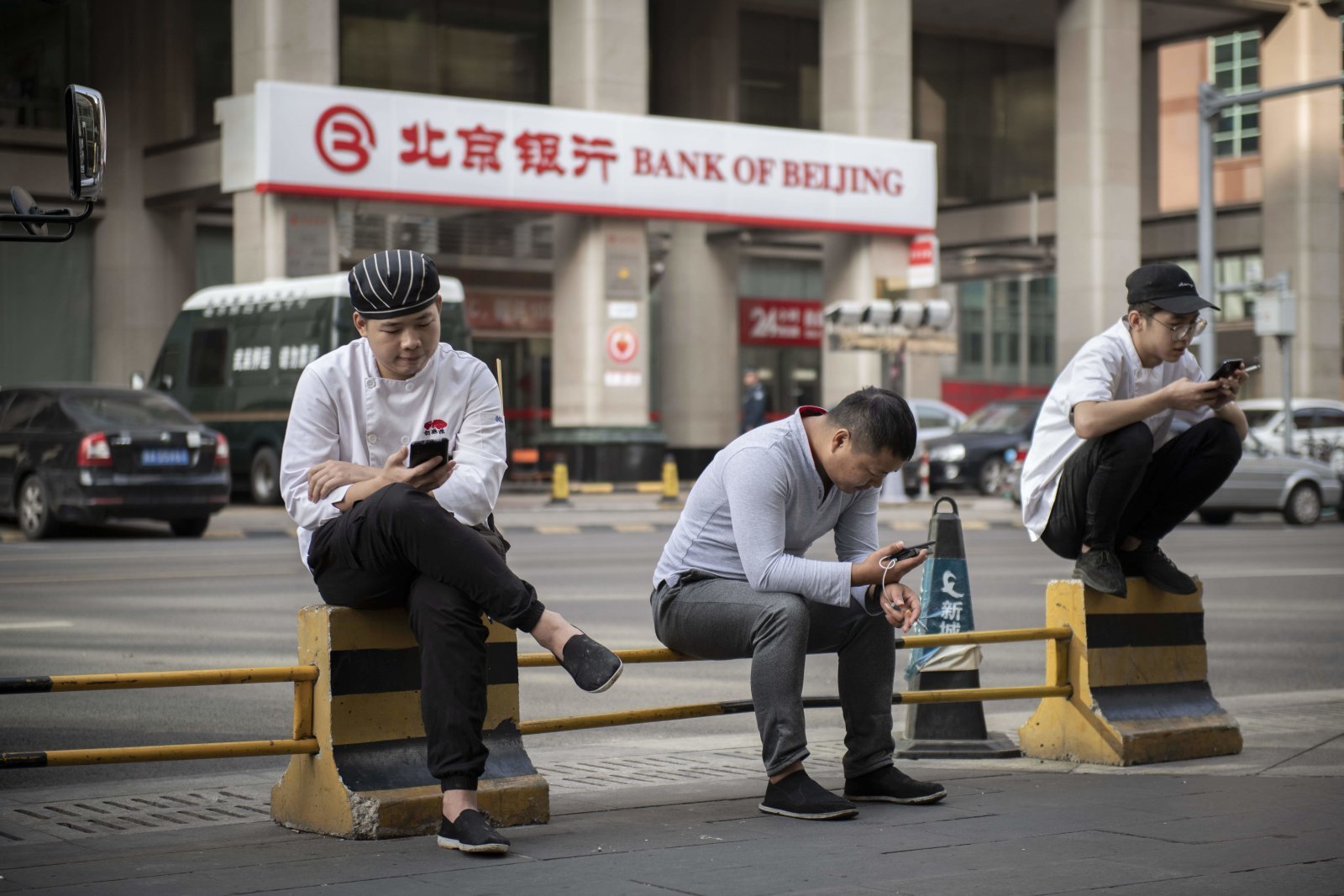 الصين تستخدم تقنية التعرف على الوجه للتحقق من أصحاب الهواتف الذكية