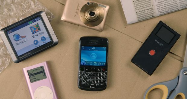 مع بداية عام 2020، لماذا نشعر بالحنين إلى التقنيات والأجهزة الرقمية القديمة؟