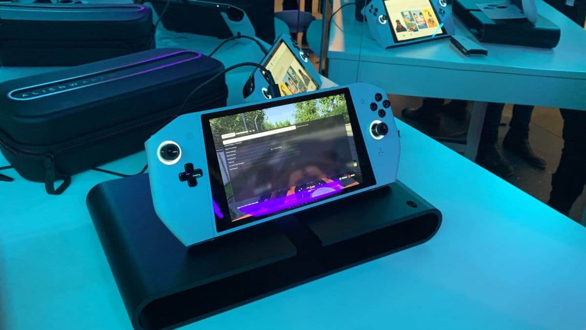 Alienware Concept UFO: جهاز ألعاب جديد يُشبه نينتندو سويتش