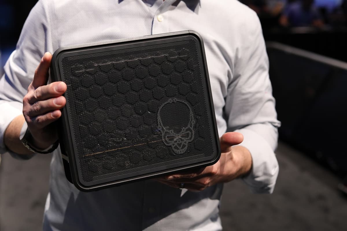 Ghost Canyon NUC: حاسوب ألعاب جديد من إنتل