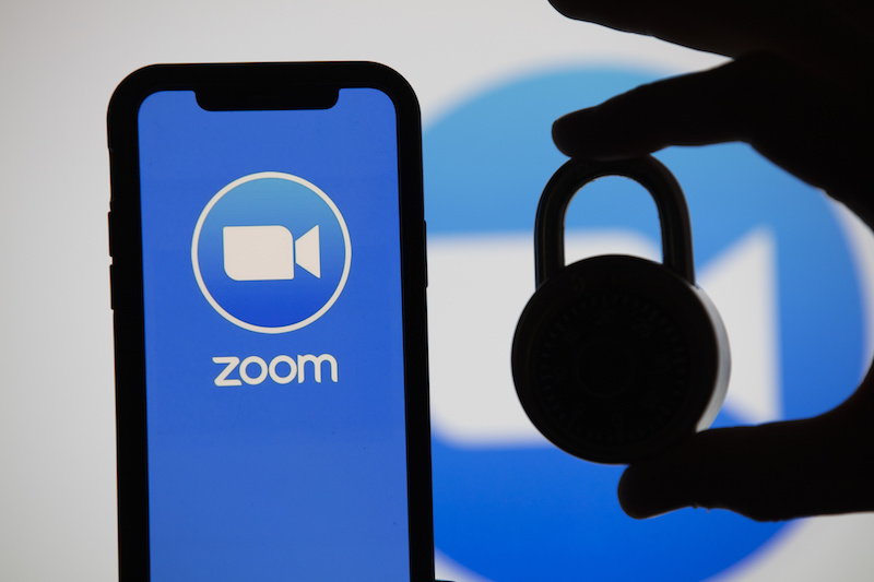 تطبيق Zoom للمحادثة بيصيف 9 ميزات أمنية جديدة للمستخدمين