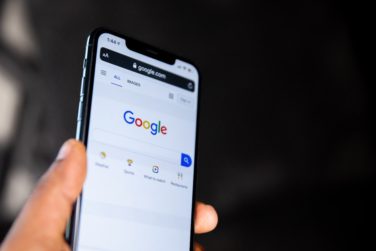 الدعوى القضائية ضد Google قد تتسبب بخسارة المليارات لشركة Apple