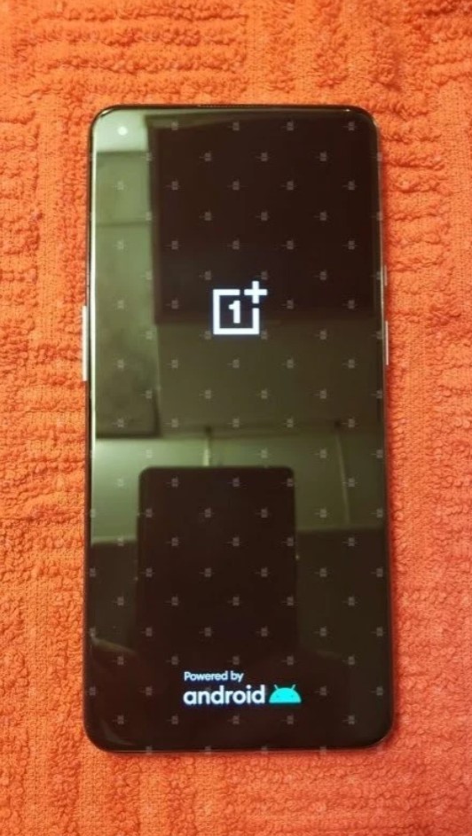 تسريبات جديدة تكشف تصميم ومحتويات هواتف OnePlus 9 المنتظرة