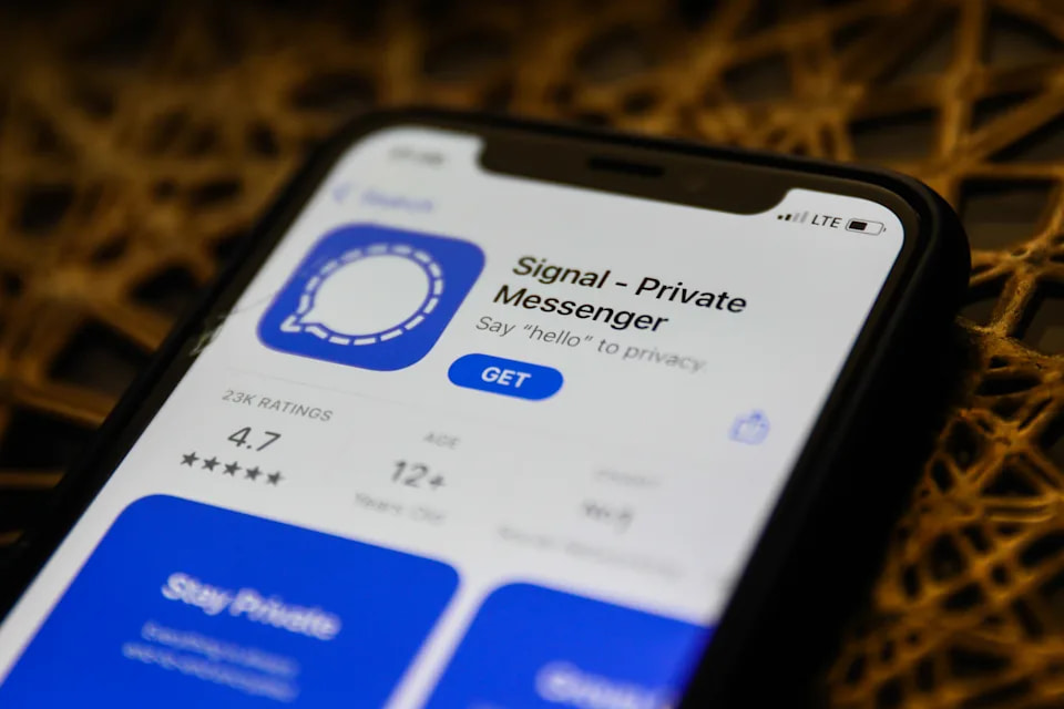 سيجنال يخترق برنامج قرصنة تستخدمه السلطات في اختراق الهواتف الذكية!