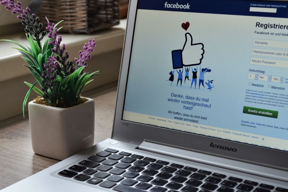 بحث فيس بوك