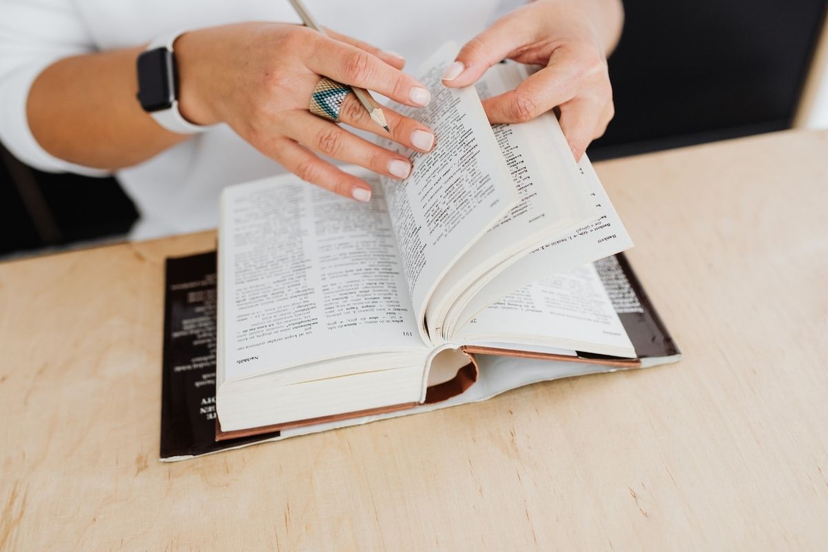 ترجمة باستخدام الكاميرا جوجل