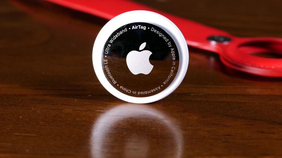 أي شرائح التتبع أنسب لك؟ AirTags أم SmartTags أم Tile؟