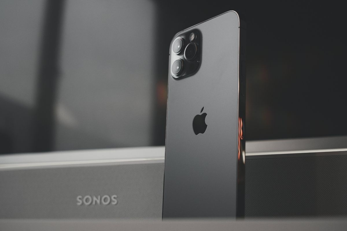 سعر ايفون 11 برو في السعودية