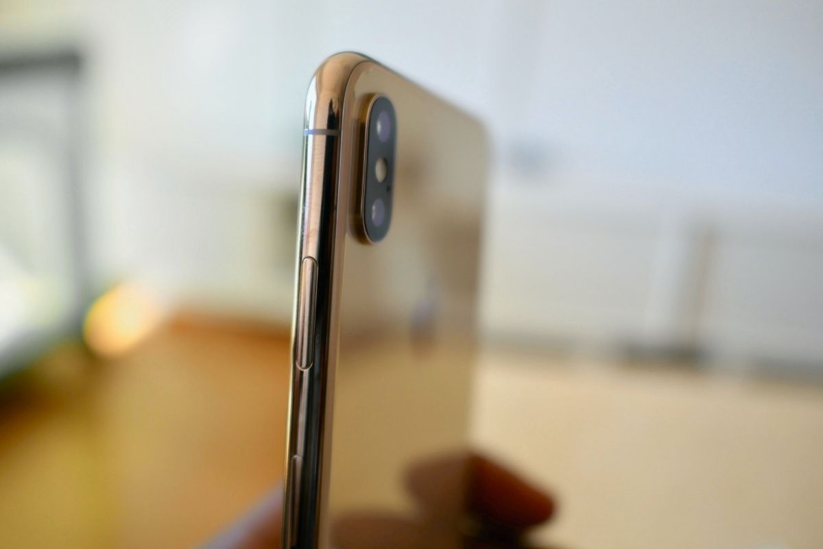 سعر ايفون xs max في السعودية