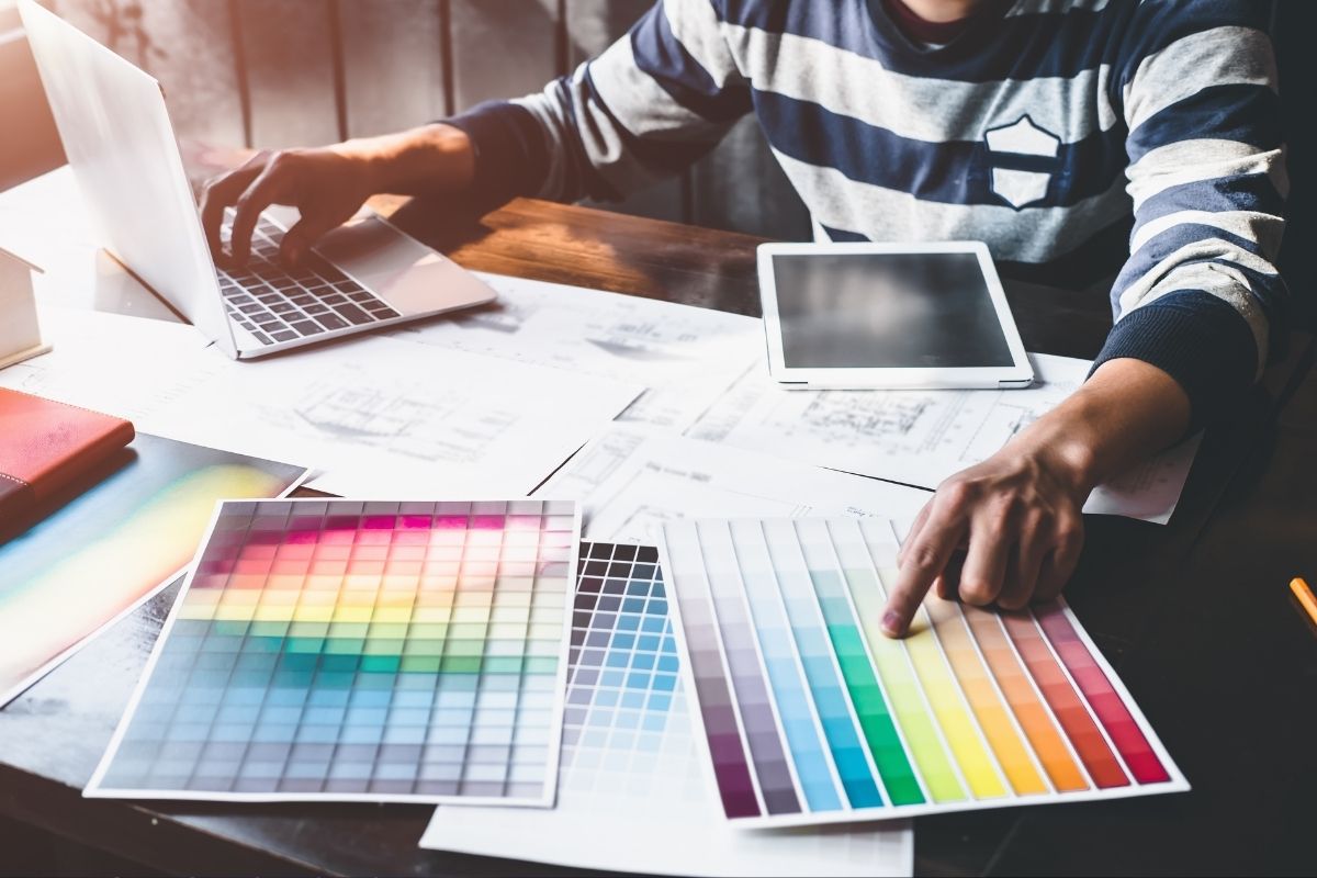 برنامج تصميم شعارات عربي