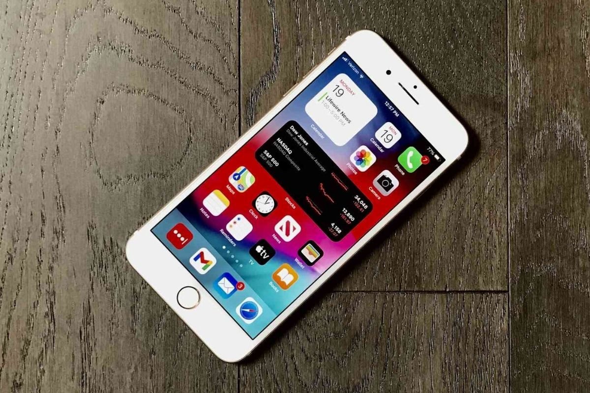 سعر ايفون 7 بلس في السعودية