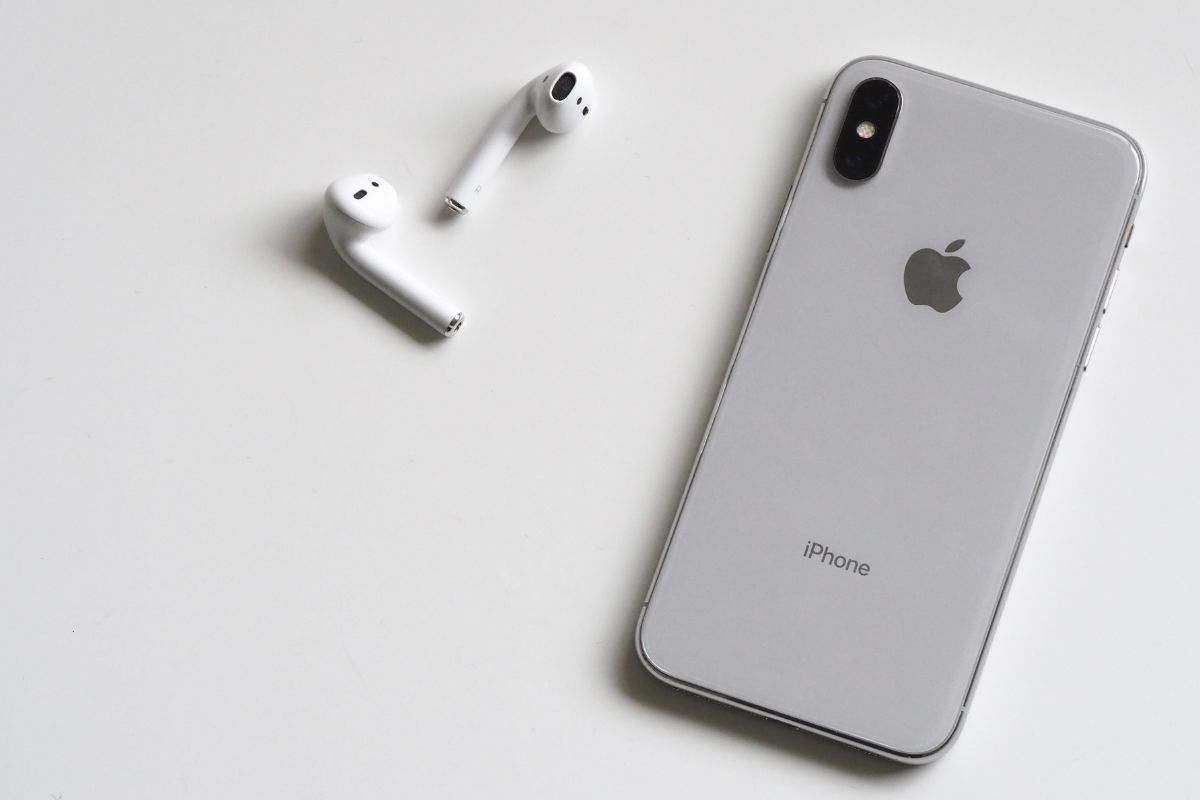 سعر ايفون x في الكويت