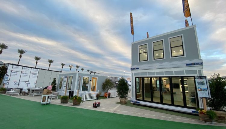 شاهد منزل إيلون ماسك الصغير مسبق الصنع. ولماذا هناك طلب كبير على هذه المنازل؟