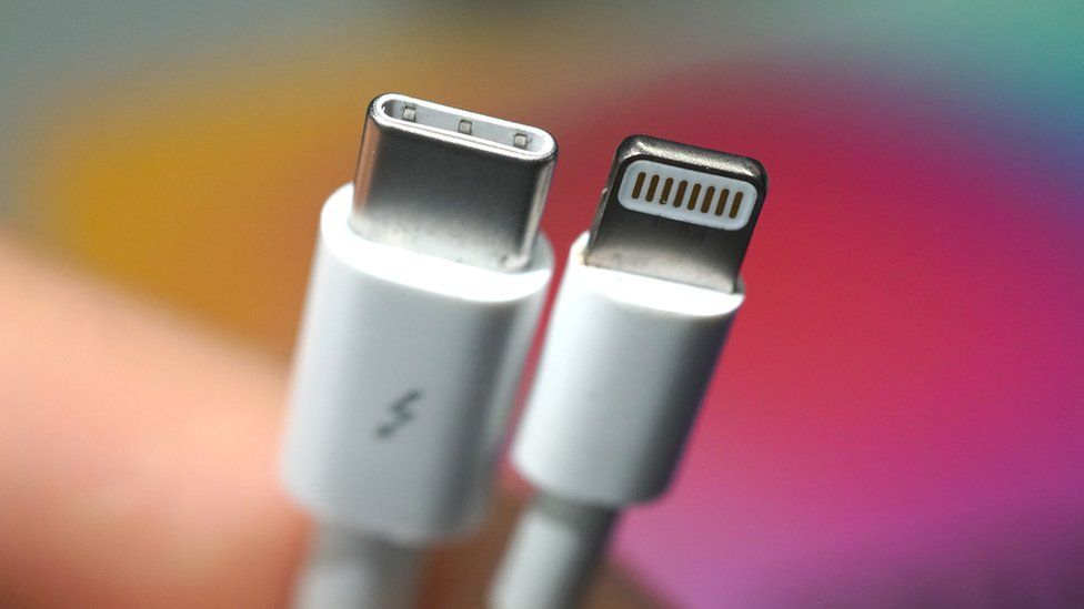 ابل تعترض على فرض التحول إلى USB-C وتقول أن ذلك ضار بالمستخدمين