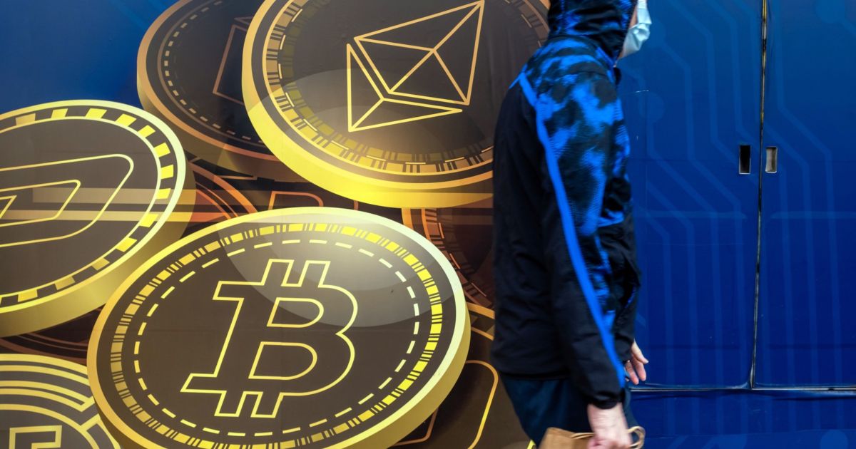 250 مليار دولار تتبخر دفعة واحدة من سوق العملات الرقمية نتيجة ما يجري في الصين