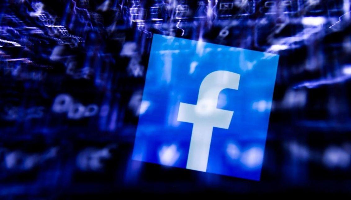 فيس بوك وخدماته تتوقف عن العمل وزوكربيرغ يخسر المليارات من ثروته بيوم واحد