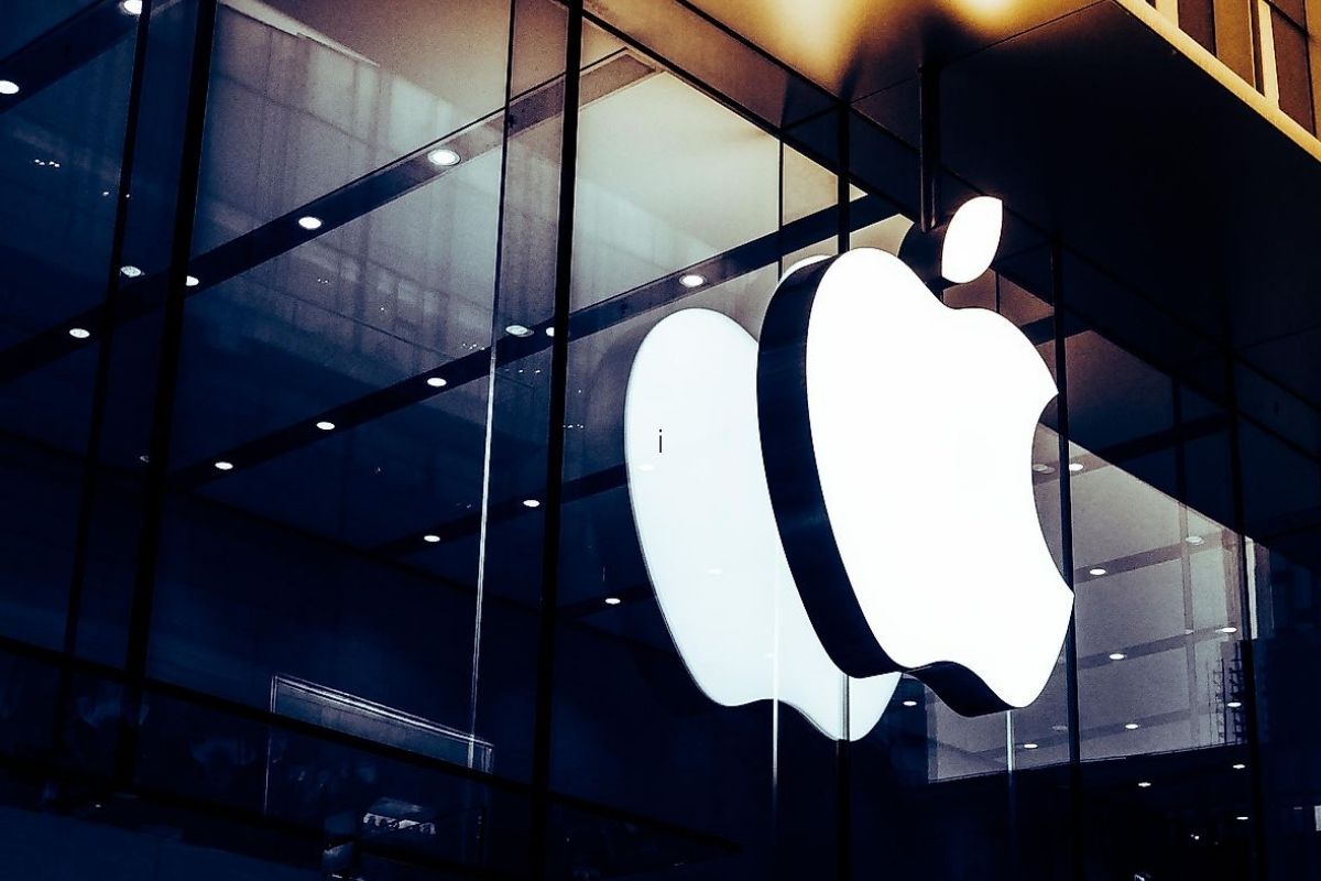 apple building logo