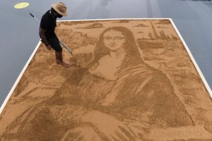 فنون العالم دبي mona lisa