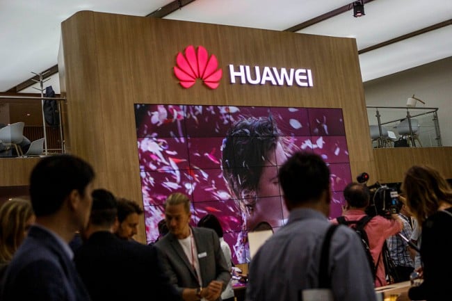 هواوي تزيح ابل